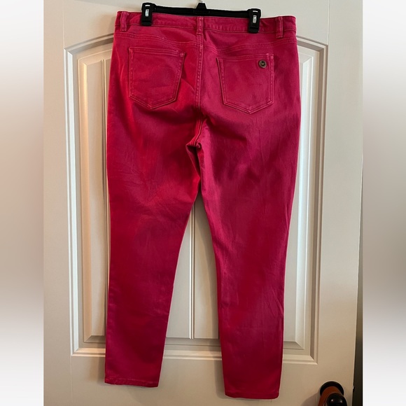 Michael Kors colored ankle jeans. Size 16. - Picture 3 of 4